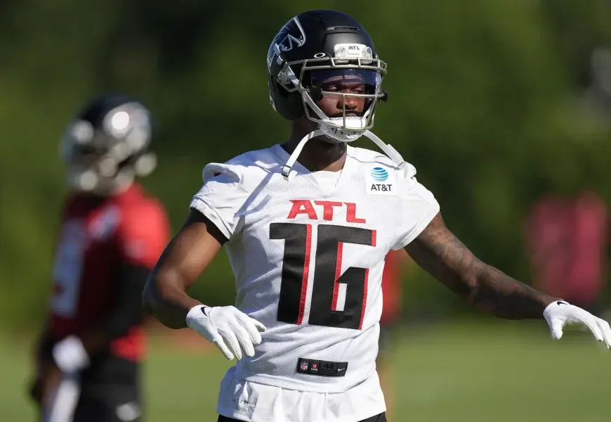 Atlanta Falcons Player in Action