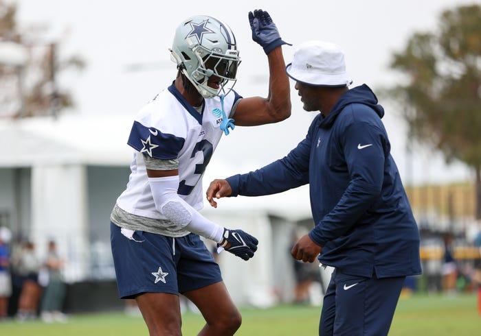 Dallas Cowboys Players High Five
